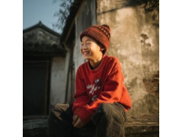 从绿皮车到城市梦：90后儿时的乡愁与仪陇村的情感纽带