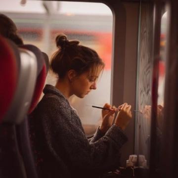 火车上孩子难以安静？这几招助您驾驭