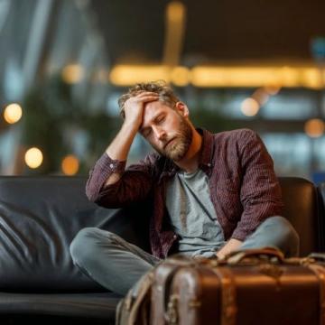 失去了另一半,妻子也未能及时回家