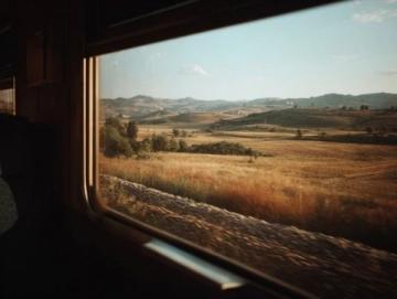 从高速到的列车之旅