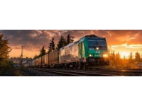 货物列车的铿锵旋律