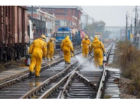 济南西机务段挑战万吨重载列车操控：安全平稳进站的奥秘