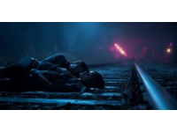 丈夫意外离世妻子悲痛赶火车未果乘警暖心相助