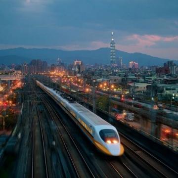 四川乐山地震导致成贵高铁等列车晚点请注意出行计划