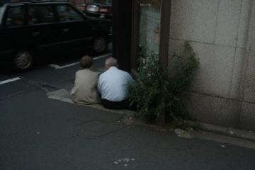 擦肩的列车，镶嵌的人生