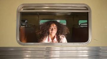 四十多岁女子车厢偶遇，发生在从库车到库尔勒的列车上