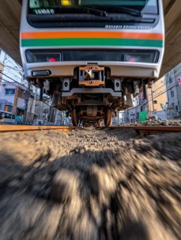 探索高铁摄影艺术：技巧与流程详解