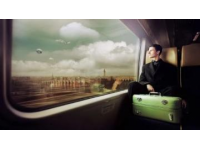 南宁至长沙列车上的温馨瞬间让人既笑又暖