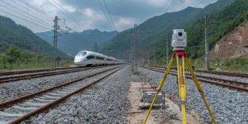 高铁四川头条铁路建设好消息！成渝中线高铁建设取得重大进展，铺轨