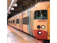 孕妇列车上遭行李箱砸伤官方回应：婴儿早产不幸离世铁路部门致歉