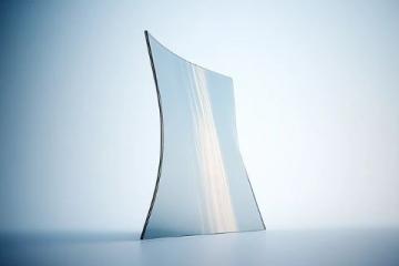 网传孕妇乘坐D3702次动车遭遇行李箱砸伤事件得到证实