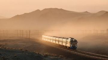 首启奇幻新疆之旅：上海西站发车首列旅游列车，18天精彩不容错过！