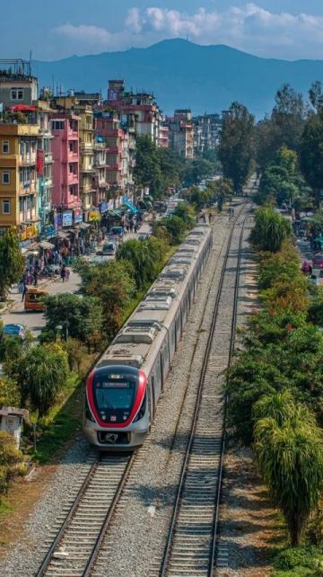 铁路加开列车保热门地区出行