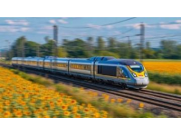 
高铁出行：提前出发半小时，行李众多中的温馨互助经历