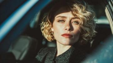 乘警暖心举动助失丧妻子赶车：悲剧背后的人性光辉