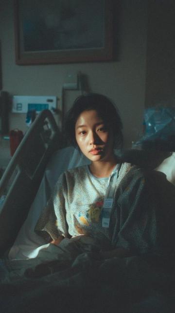 深夜列车急救现场：女护士张亚妮的专业之光