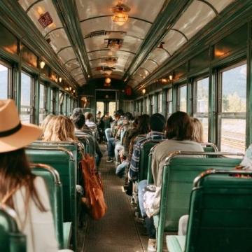 绿皮火车物价调查: 是合理还是过高?