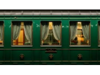 乘慢车省钱，你愿意尝试绿皮火车吗？