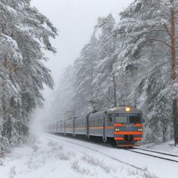 黑龙江首趟冰雪环线旅游列车开行