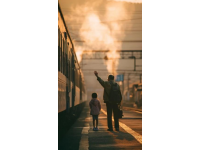 列车紧急停车5分钟背后的故事：生死救援，彰显人间大爱！