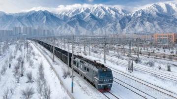 银兰高铁全线通车，包头至兰州票价享6折优惠，12对新车助阵西北交通枢纽