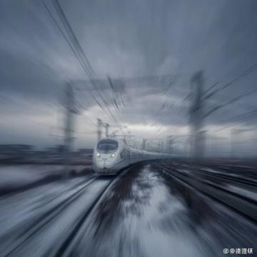 黑龙江首趟旅拍列车启程打造移动照相馆