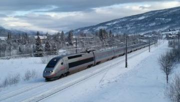 内蒙古首条时速350公里高铁开通