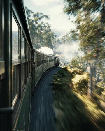 在火车上专注学习：移动中的成长力量不容小觑