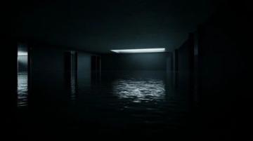 七个月婴儿被疏忽母亲遗忘在火车上：全网哗然