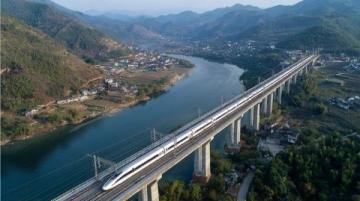 绍兴城际线贯通杭州南站 低票价高性价比背后的挑战与机遇