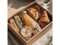 火车上的盒饭之旅