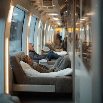 静音车厢不是只让乘客静音8000列动车的静音保障藏着铁路的硬核服务