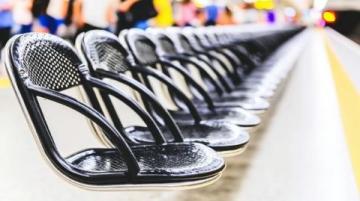 静音车厢不是只让乘客静音8000列动车的静音保障藏着铁路的硬核服务