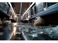 暖心！G928次列车乘客丢失黄金项链，地勤人员深夜成功寻回