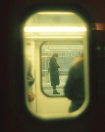 坐过绿皮火车的人，都藏着一段戳心的往事