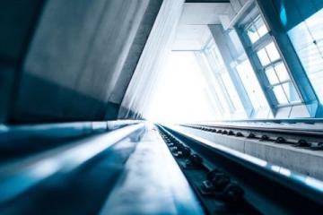 当岁月的列车即将驶入新站台