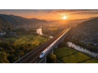 永济市建成2条铁路线和3个火车站：南同蒲铁路与大西高铁线路介绍