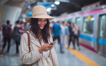 女乘客荆州站因接听电话错过动车