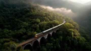 橙色双层火车_火车双层列车