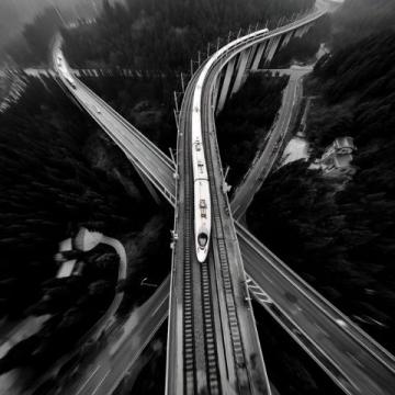 重庆至成都：普速绿皮列车数量减少，仅剩数趟服务