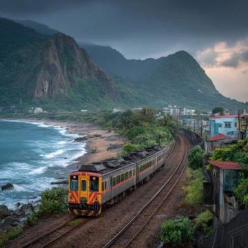 K1302/K1303次满洲里至北京往返绿皮火车时刻及票价详情