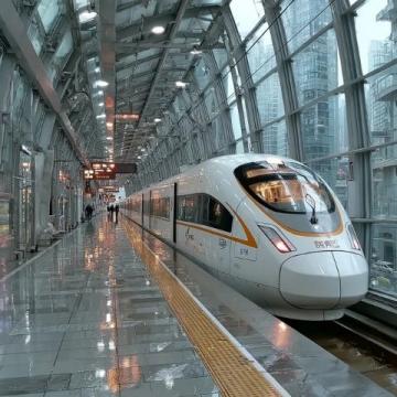 4月29日起，长株潭城铁新运行图实施，车次增加、班次加密，出行更便捷！