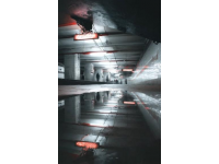 北京西站暴雨致列车晚点严重 旅客大量滞留