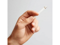 高铁站台是否应该禁烟？我的看法是应该。
