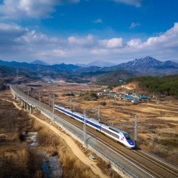 铁路旅游升级:新专列、新线路与实惠优惠,开启深度文旅消费之旅
