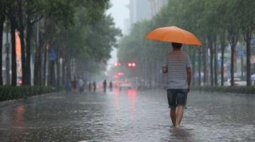暴雨等强对流天气致江苏多趟列车临时停运
