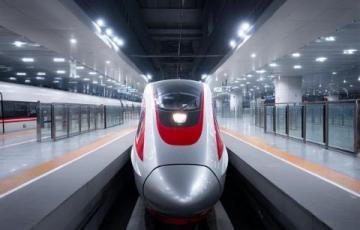 岳阳站列车运行图重大调整:取消停靠的列车与最新出行指南