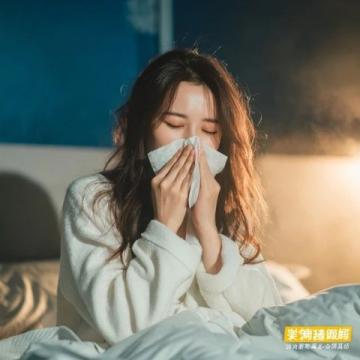 高铁上的暖心救援：医护人员专业救治呼吸性碱中毒的教科书式互助经历