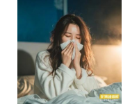 高铁上的暖心救援：医护人员专业救治呼吸性碱中毒的教科书式互助经历