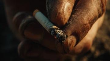 高铁吸烟规范视频引争议:私立院校的教育演示片背后的真相